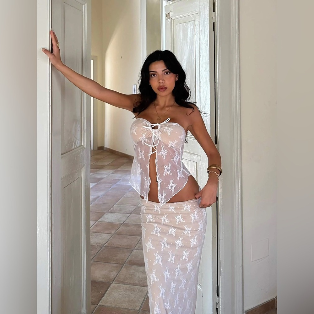 Tiger Mist Karolina Lace Maxi Skirt Set - Picture 3 of 9
